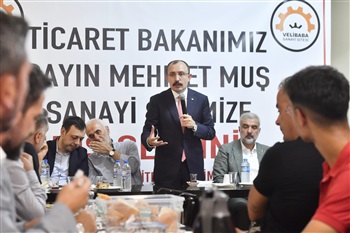 Ticaret Bakanı Mehmet Muş, Pendik'te esnaf ve sanayicilerle bir araya geldi