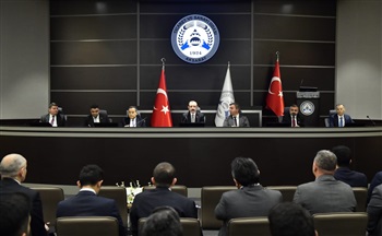 Ticaret Bakanı Muş, Aksaray'da İş Dünyası İstişare Toplantısı'nda konuştu