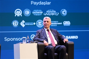 Ticaret Bakanı Ömer Bolat, AA Kent Ekonomileri Zirvesi'nde Konuştu